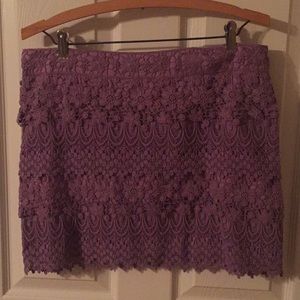 🎉 CLOSET CLEAR OUT! Adorable lacy skirt from American Eagle.